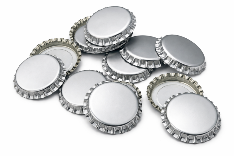 kapsle srebrne 26 mm do butelek z wkładką uszczelniającą 100 szt